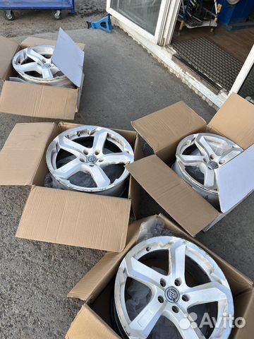 Литые диски р18 5 114 3 бу