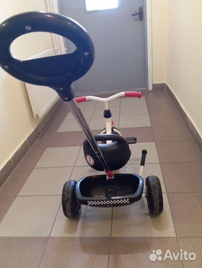 Детский трехколесный велосипед