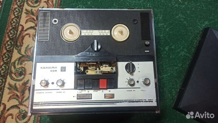 Магнитофон Комета 209