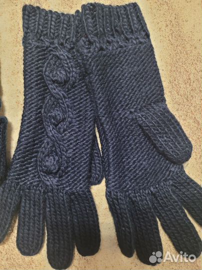 Комплект шапка и перчатки женские