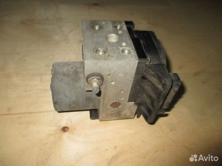 8E0614111T блок ABS Ауди A4, A6 C5, А8 D2