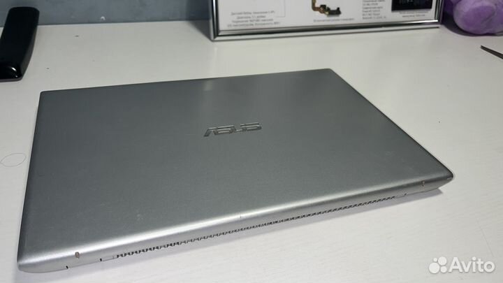 Asus vivobook 14