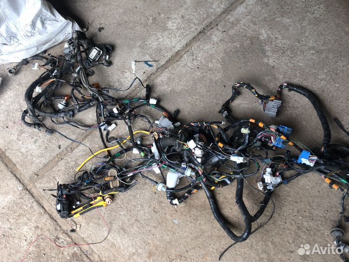 Мазда 2 de проводка салонная