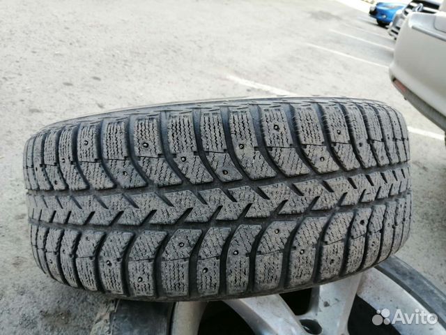 Bridgestone Blizzak Revo1 235/55 R18