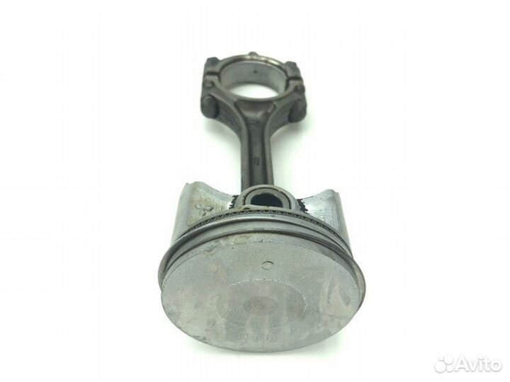 Поршень с шатуном Mitsubishi Colt 4G15