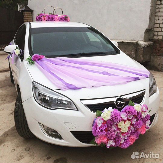 Украшения на свадебный автомобиль