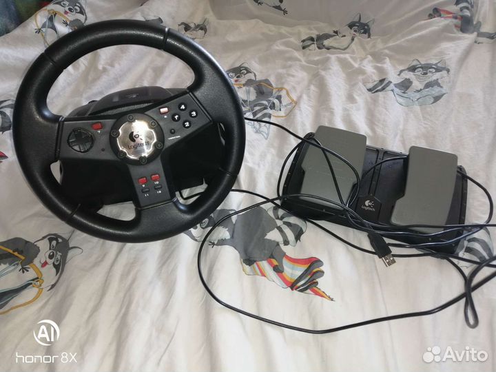 Игровой руль с педалями для пк