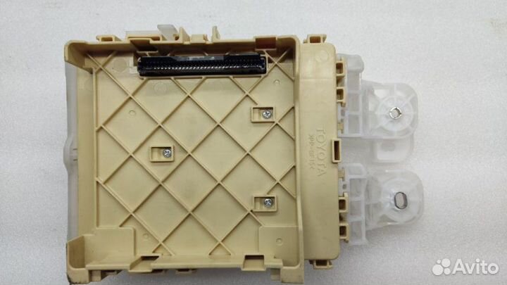 Б/У Б/У Блок предохранителей салонный Состояние