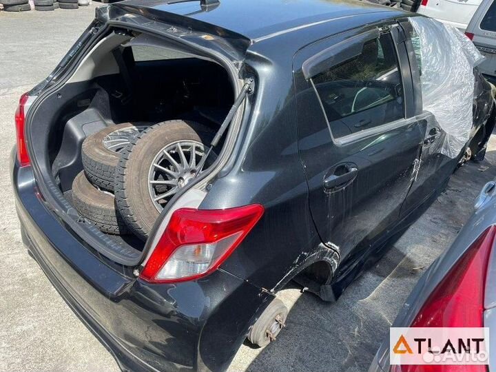 Ручка двери задний правый toyota vitz