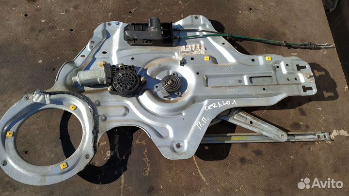 Передний правый стеклоподъёмник Киа Церато 1