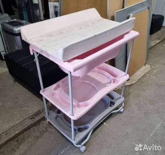 Столик для пеленания Brevi с ванночкой бу 2шт