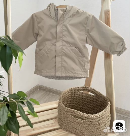 Ветровка демисезонная для девочки