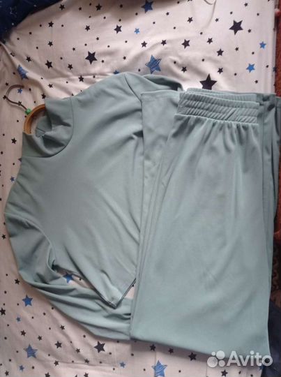 Спортивный костюм женский