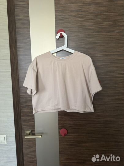 Футболка женская укороченная