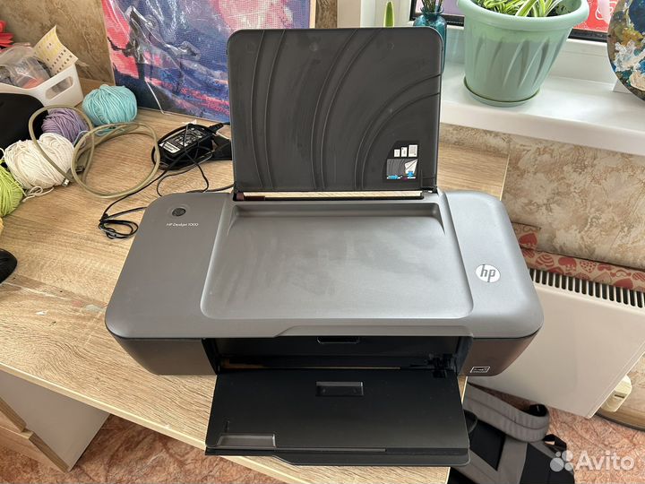 Цветной струйный принтер hp deskjet 1000