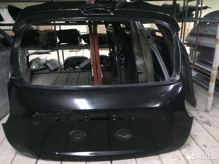 Крышка багажника Nissan Juke