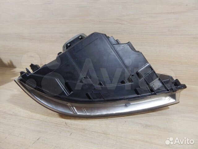 Фара передняя левая Vw T5