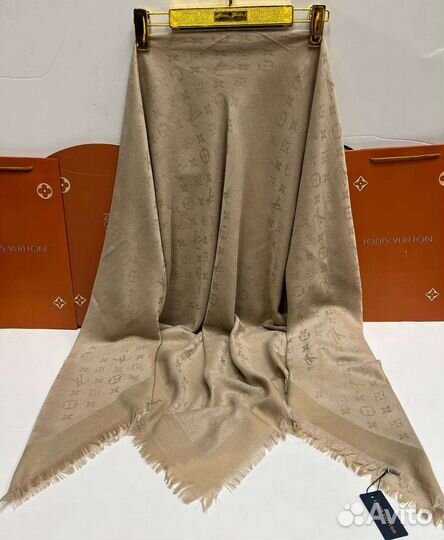 Платок Louis Vuitton