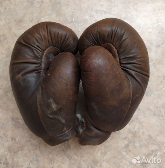 Боксерские перчатки. СССР 60-е годы прошлого века