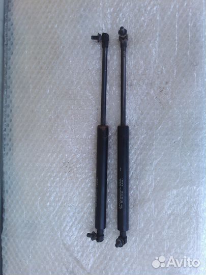 Шевроле Реззо-опоры крышки багажника