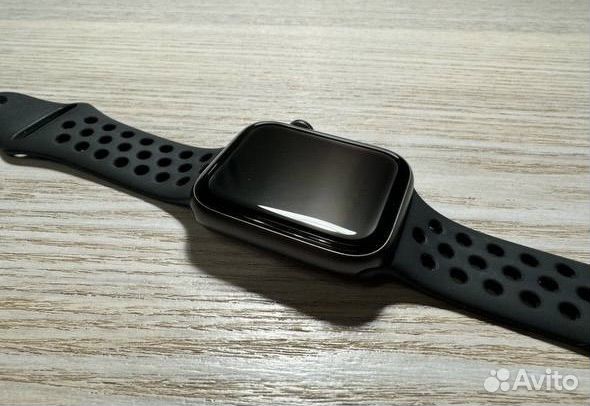 Apple watch se 44mm 2020