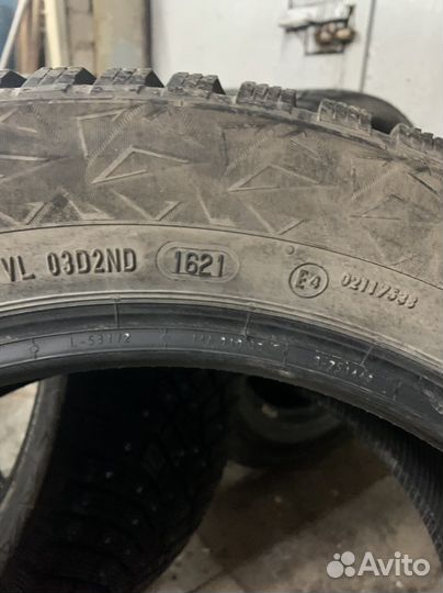 Continental IceContact 3 215/55 R17 98T