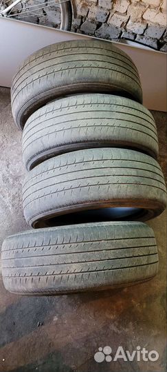 Yokohama dB Decibel E70 215/55 R17 93V