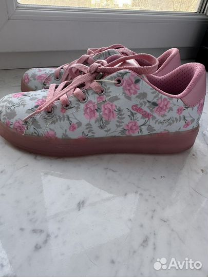 Кроссовки geox 36