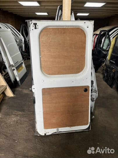 Задняя левая дверь Пежо боксер 3