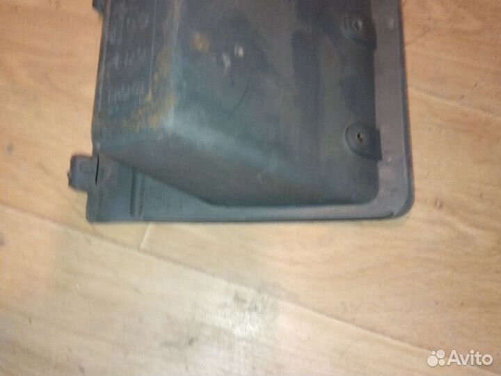 Крышка блока предохранителей Фиат пунто 1