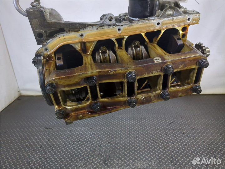 Блок цилиндров Nissan Micra K11E, 2000