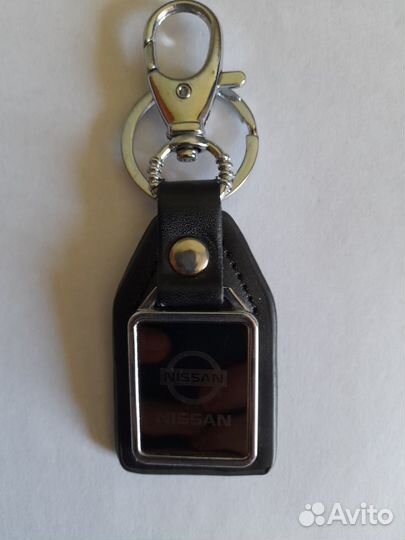 Брелок для ключей на авто Nissan