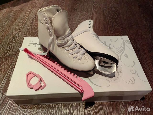 Женские фигурные коньки 36/37 размер Nicole