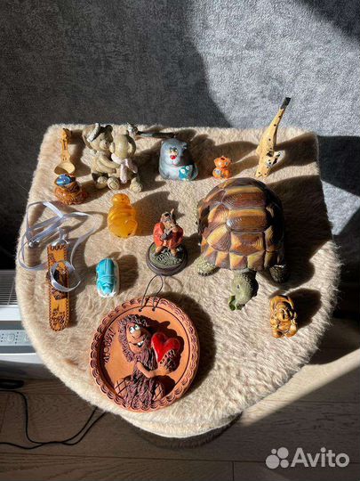 Фигурки игрушек