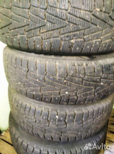 Roadstone Winguard Ice 225/65 R17