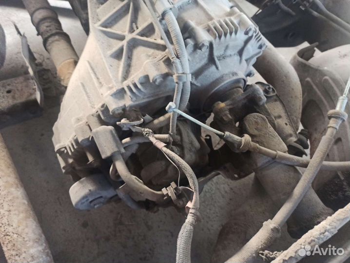 Раздатка Toyota Land Cruiser 200