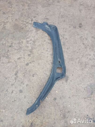 Водосток левый Mercedes Ml-Class W164