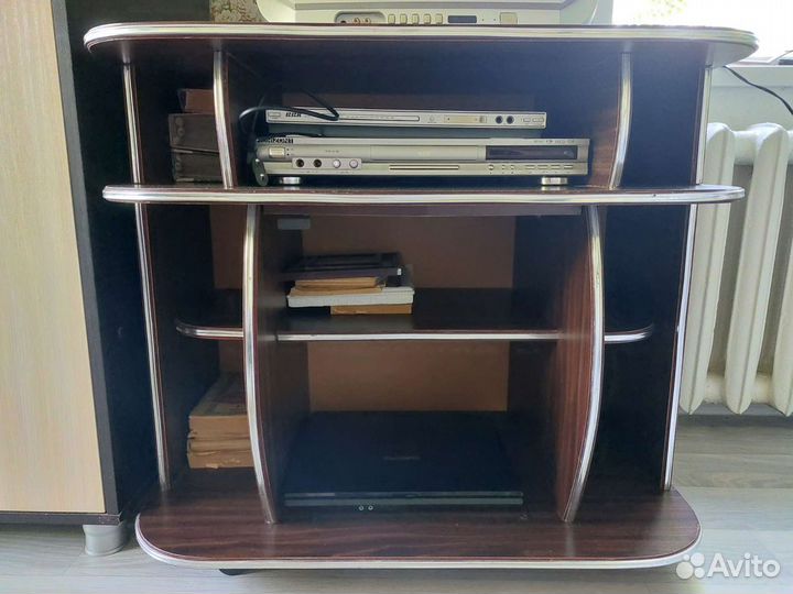 Тумба под телевизор