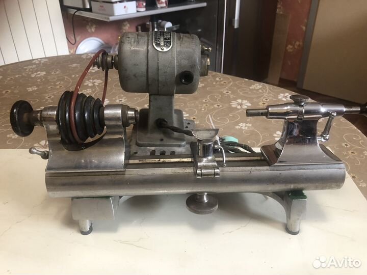 Часовой токарный станок Marshall