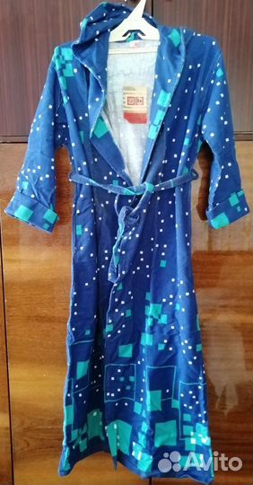 Винтаж. Халат махровый женский новый. Пр-во: гдр