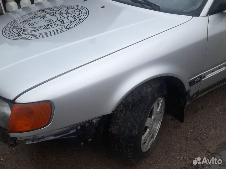 Крыло левое Audi 100 c4