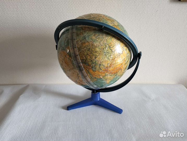 Глобус физический диаметр 26 см школьный
