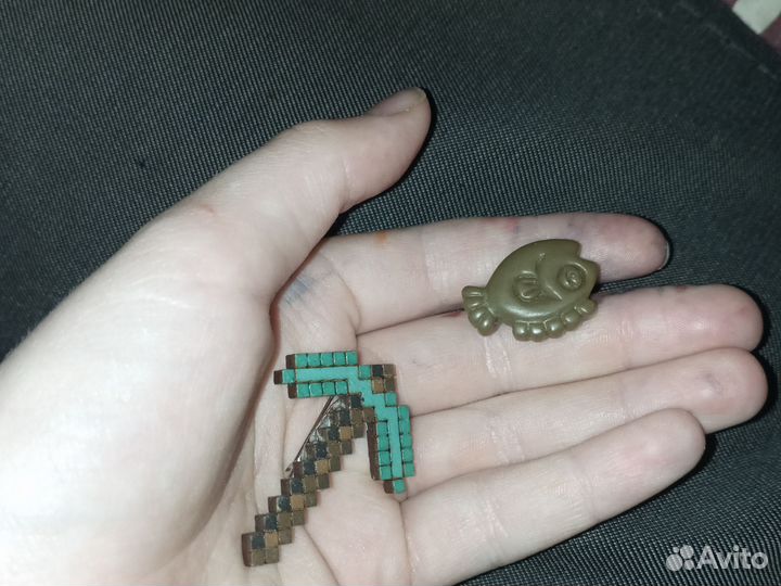 Колечко и значок