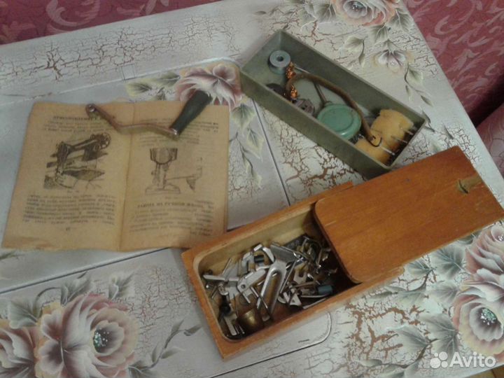 Старинная швейная машинка пмз 1975г