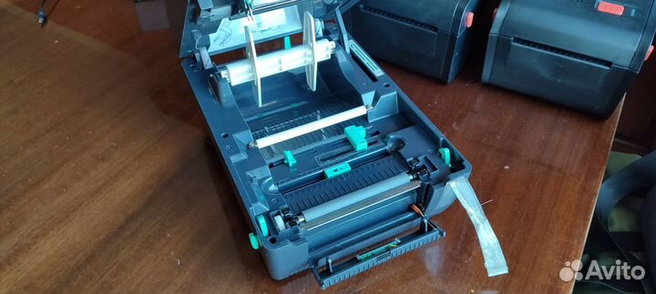 Принтер этикеток TSC TTP245 с отделителем новый