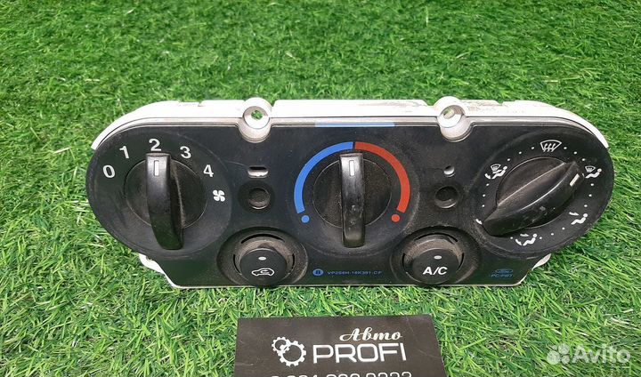 В наличии: Блок климата Ford Fusion 1