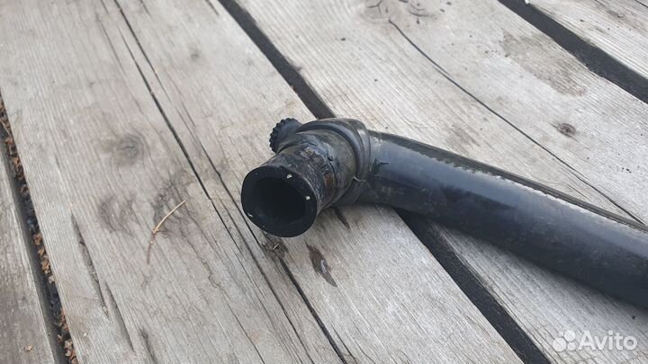 Шланг на радиатор печки с клапаном ауди 80 90