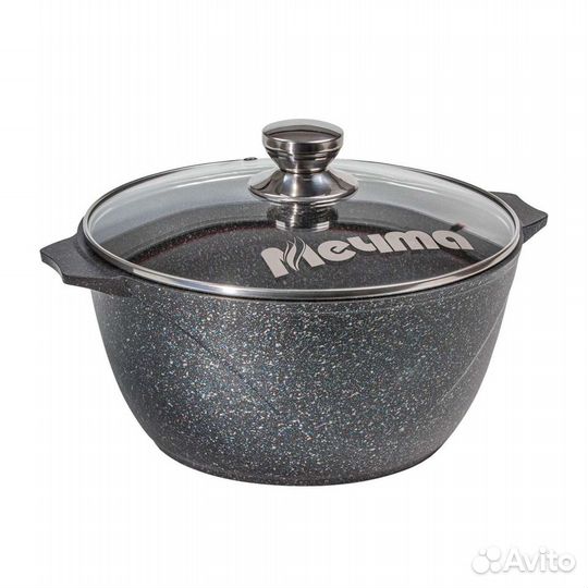 Кастрюля с антипригарным покрытием