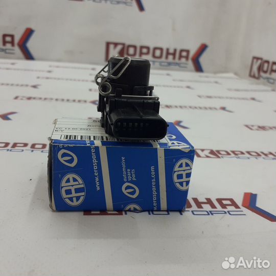 Датчик парковки toyota Land Cruiser 200