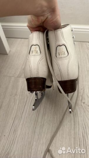 Фигурные коньки wifa